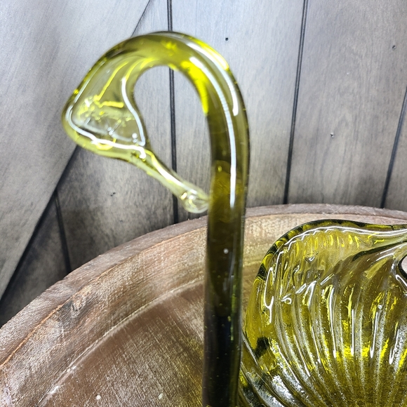 Vintage Hand Blown Art Glass Swan Trinket Dishes In Olive Green and Amber - Picture 4 of 12